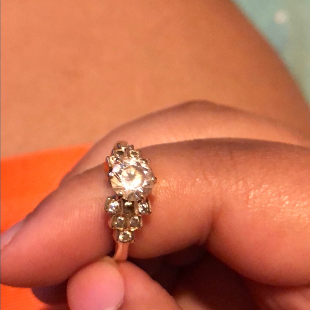 Diamond engagement ring